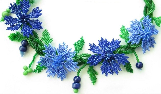 ​Васильки из бисера