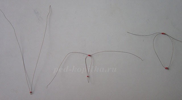 Цветок из бисера