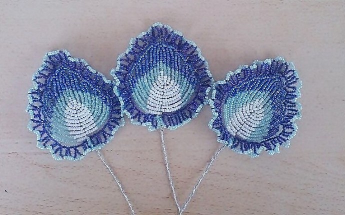 Ирис из бисера
