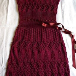 Платье спицами с необыкновенно красивым узором