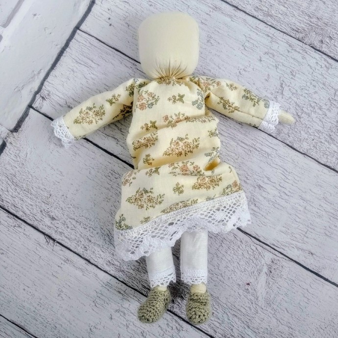 Тряпичная куколка "Милая Хозяюшка" Тряпичная куколка "Милая Хозяюшка"