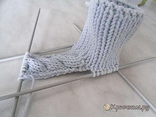 Вяжем пинетки