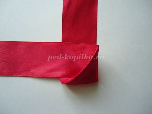 ​Букет роз из атласных лент: часть 1