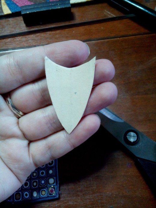 Создаем стильные серьги из полимерной глины с квадратными узорами: часть 1