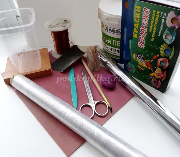 Ёлочная игрушка "Девочка якутка из опилок": часть 1