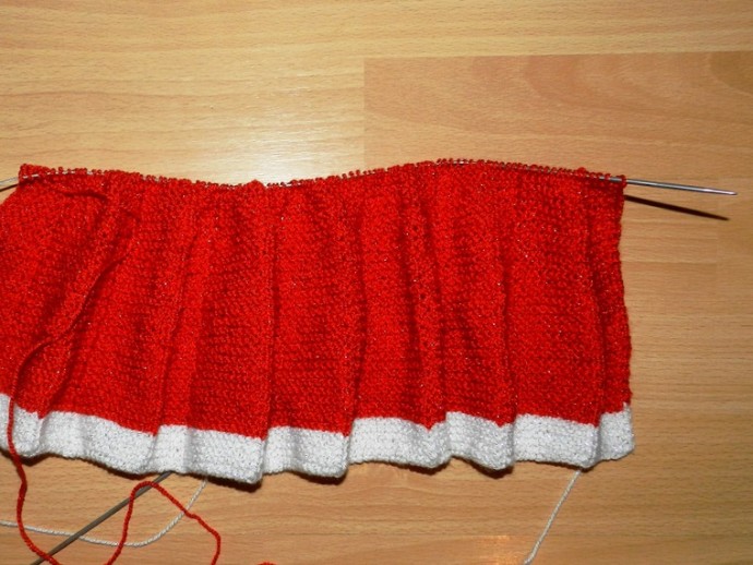 Вяжем на спицах плиссированную юбочку