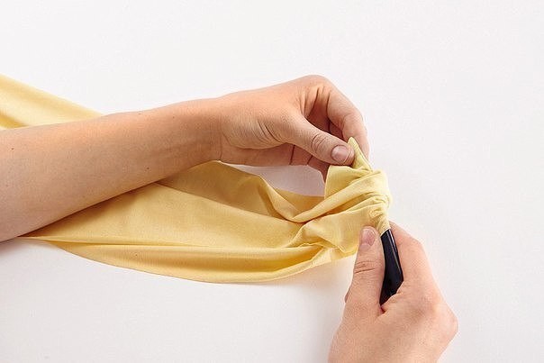 ​Украшение пуловера оборкой