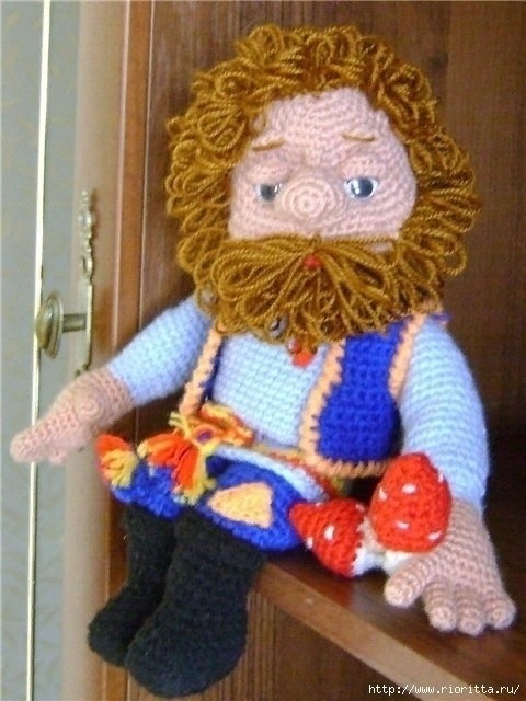 Домовой из пряжи