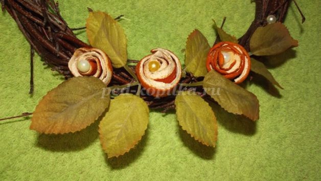 ​Декоративный венок: часть 3
