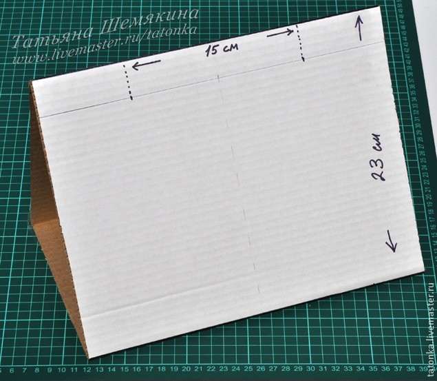 Колье с бисерным каскадом Колье с бисерным каскадом