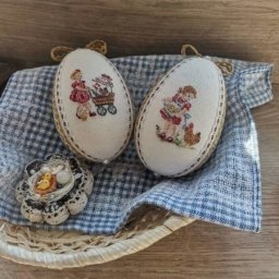 Мастерим пасхальные яйца с микровышивкой