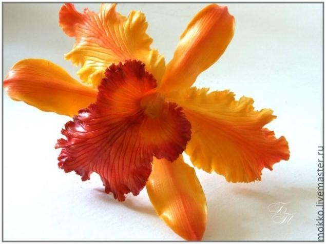 ​Тонировка цветов из полимерной глины масляными красками: часть 2