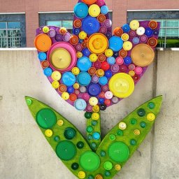 Идеи интересных поделок из пластиковых крышек