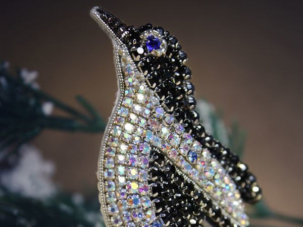 Вышиваем искрящуюся брошь "Пингвин": часть 1