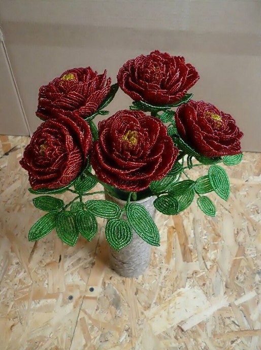 Пиончики из бисера