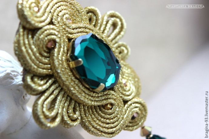 ​Создаем брошь из сутажа и кристаллов Swarovski: часть 1