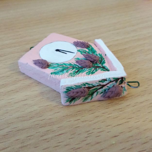 Ёлочная игрушка "Тик-так ходики из опилок": часть 3 Ёлочная игрушка "Тик-так ходики из опилок": часть 3