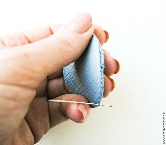 Изготавливаем текстильные серьги с вышивкой и лепкой "Гиппокампус": часть 3 Изготавливаем текстильные серьги с вышивкой и лепкой "Гиппокампус": часть 3