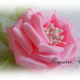 Роза из ленты