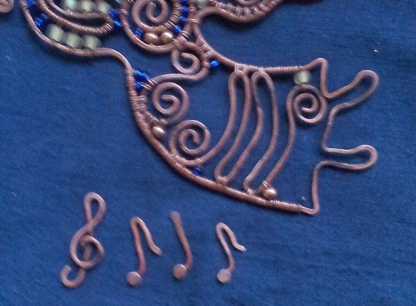 Делаем из медной проволоки ангела с трубой: часть 4