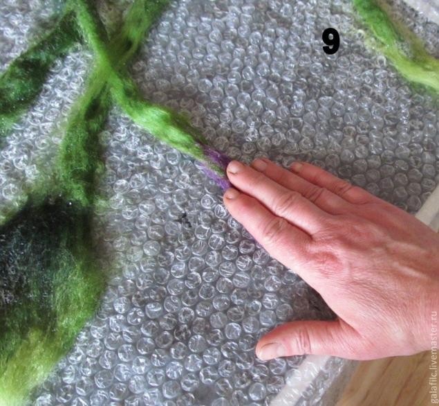 ​Валяное колье или шарф с цветами: часть 2