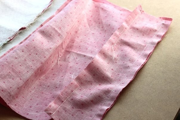 Яркая косметичка