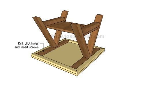 ​Удобный столик