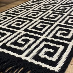 ​Коврик с узором-спиралями