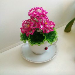 Фиалка махровая из бисера и рубки