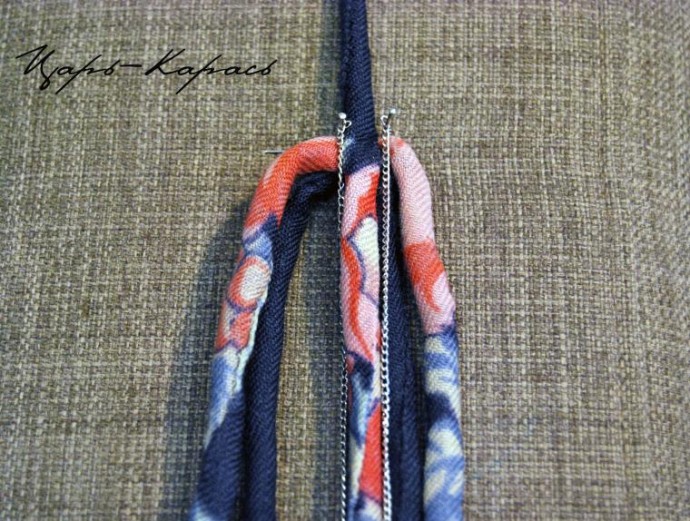 ​Павло-посадская переделка: стильные бусы из платка, часть 2