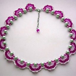 ​Яркое колье из бисера для осени