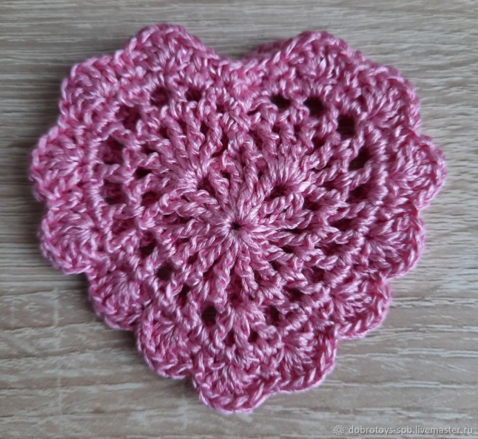 Делаем закладку в виде сердца