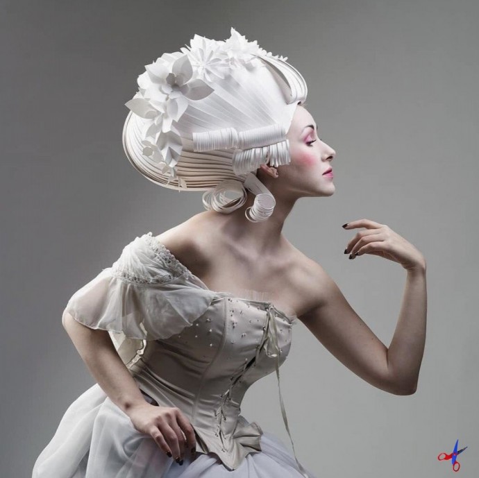 Изысканные парики из бумаги в стиле барокко
