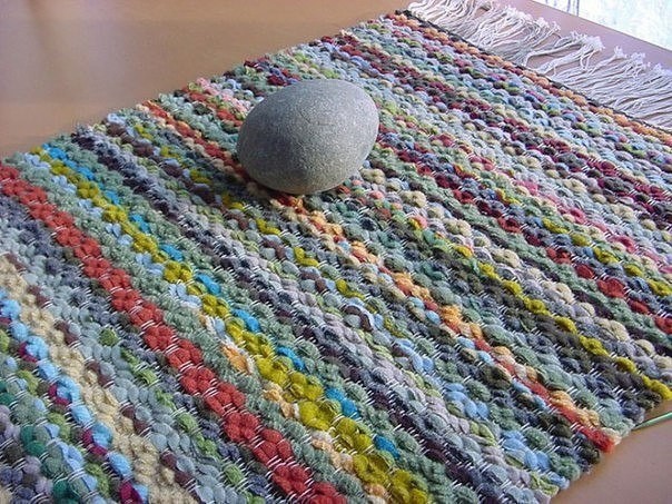 Ткём коврик на картонном станке Ткём коврик на картонном станке