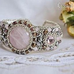 Нежный браслет вышитый бисером: мастер-класс, часть 2