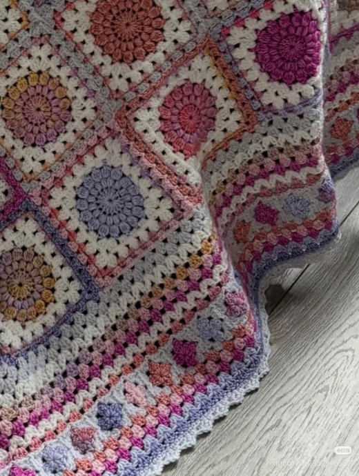 Плед из мотивов крючком