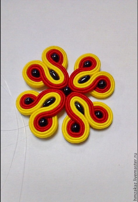 Сутажная брошь по мотивам русских узоров и орнаментов: часть 4