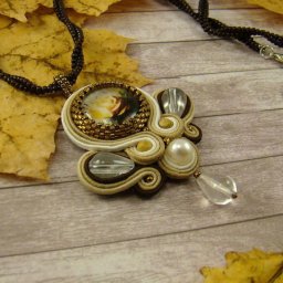 ​Создаем нежный кулон "English rose": часть 2