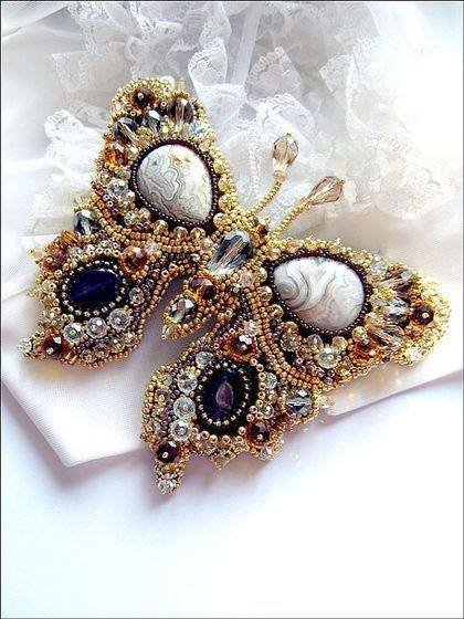Броши из бисера