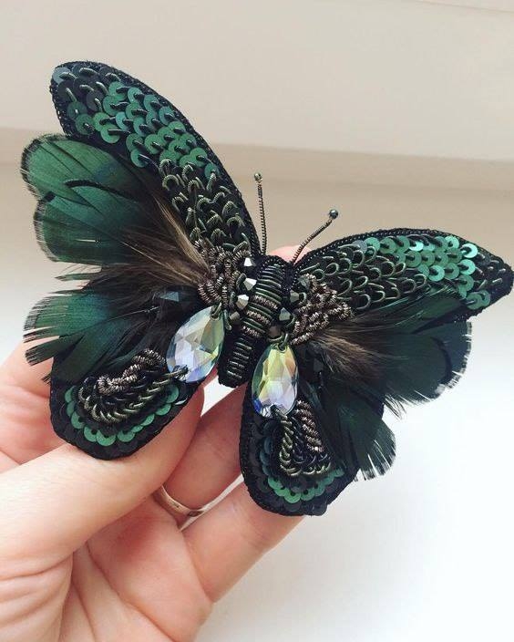 Броши из бисера