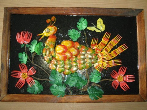 Картины из одноразовых ложек и вилок