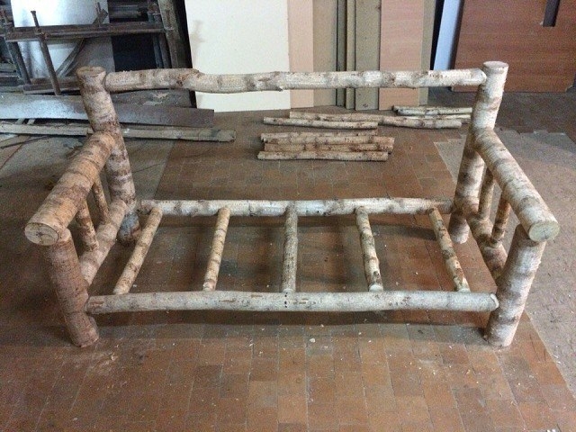 Как сделать диван из подручных средств