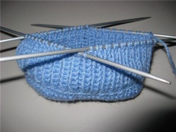 Пинетки - ботиночки. Описание