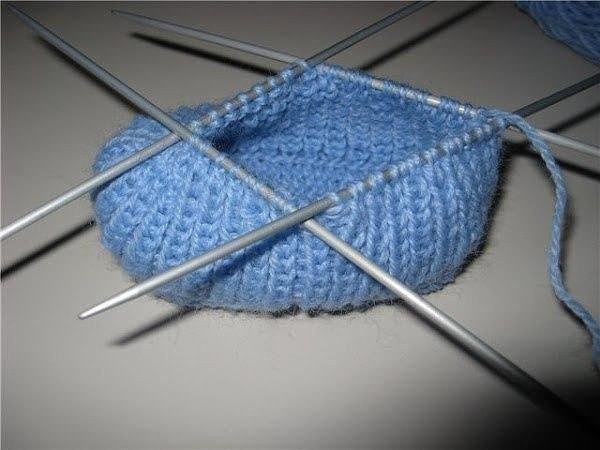 Пинетки - ботиночки. Описание