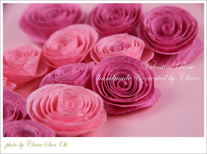 Нежный веночек из бумажных роз