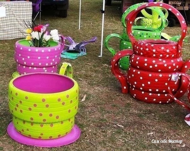 Клумбы и цветники из шин своими руками