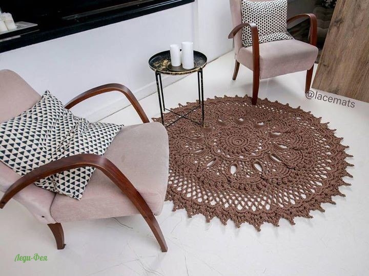 Для вдохновения - вязаные коврики.