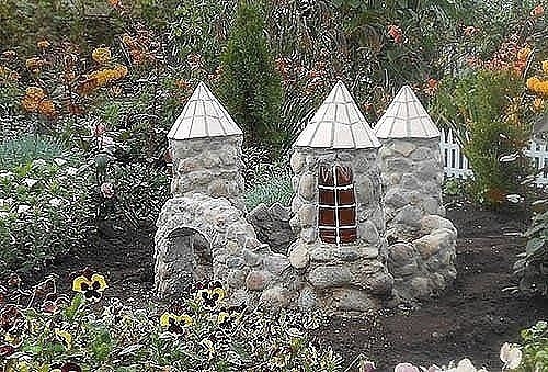 Оригинальная идея для декора сада.