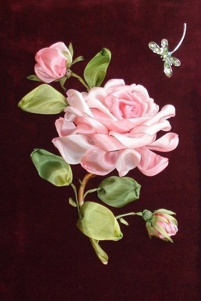 Вышивка лентами: роза