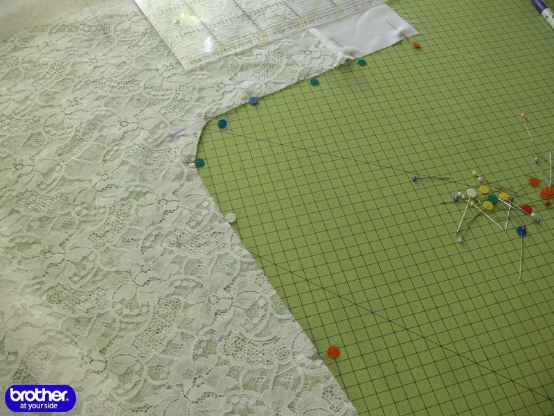 Шьем кружевной халатик